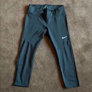 All black Nike Leggings